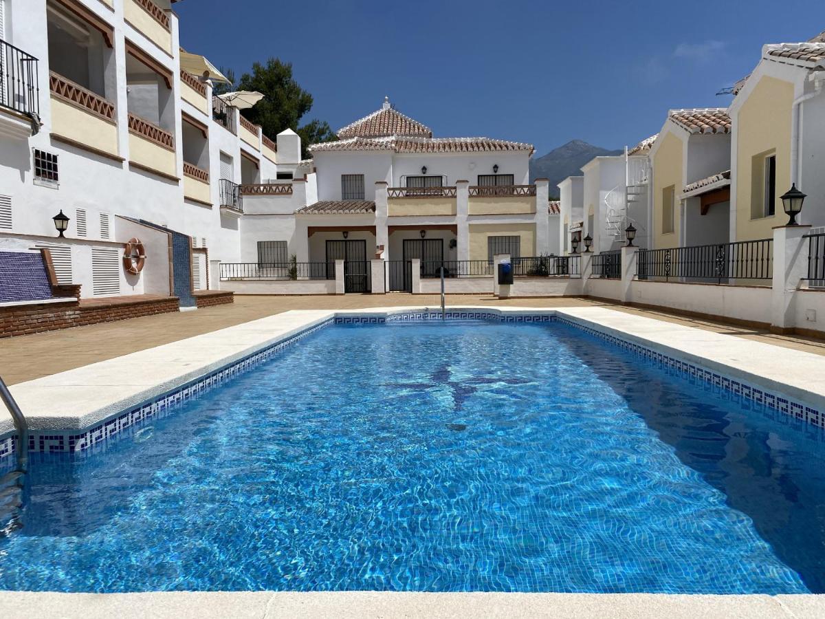 Chimenea Pinar 2 Apartments Casasol Nerja Dış mekan fotoğraf